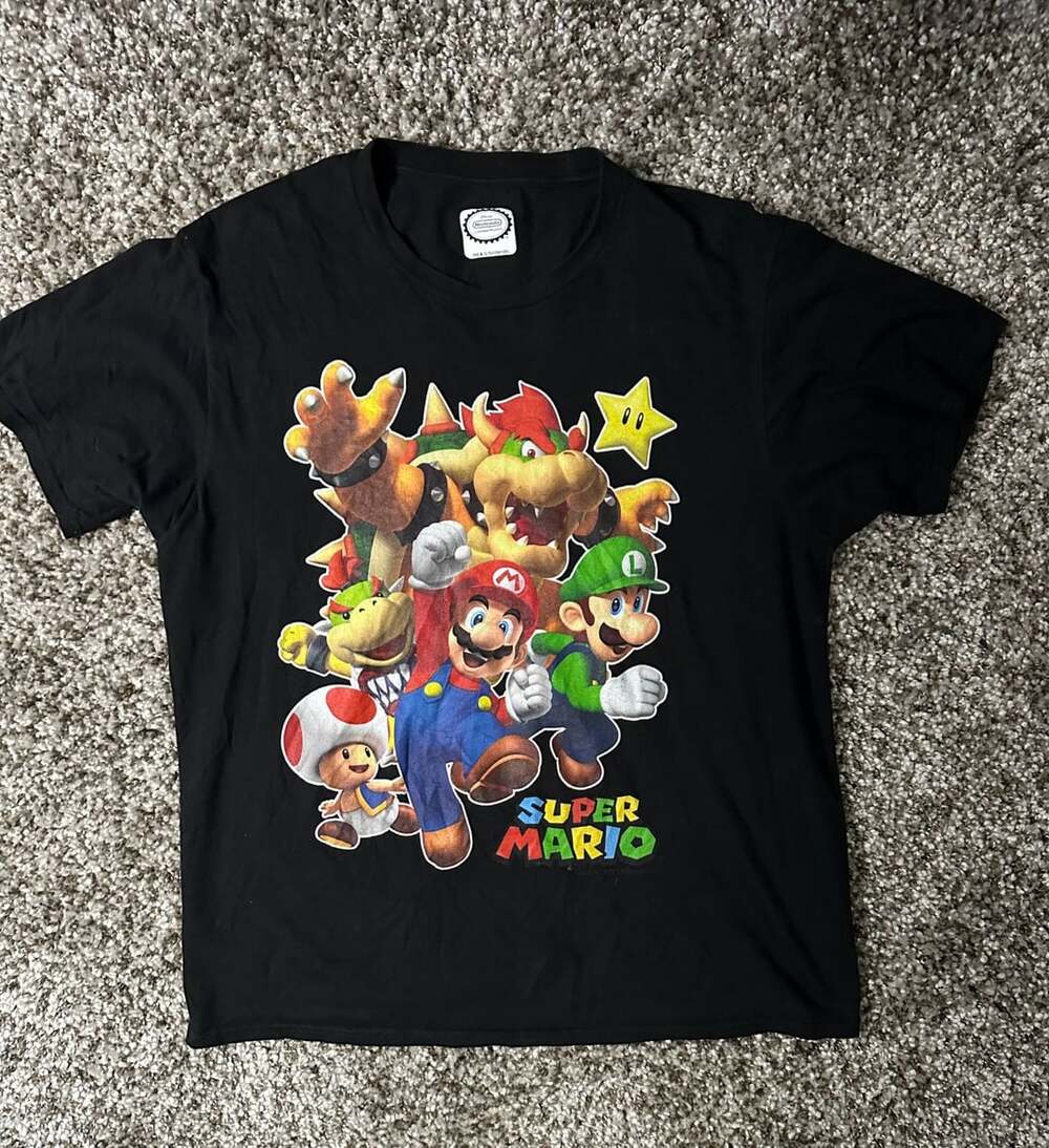 Nintendo Super Mario Classic Group Shot Graphic T-Shirt Black